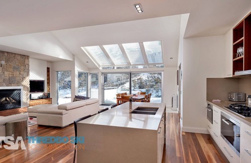 Thredbo Ski Chalet | The Peak Penthouse 8