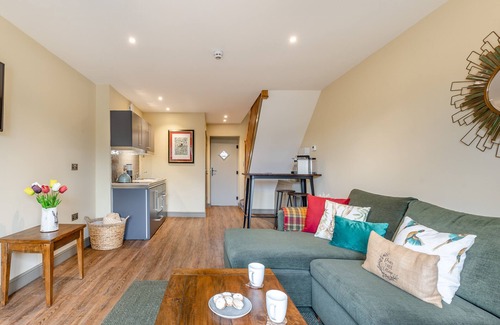 Pershore House | The Pear Tree - Pershore