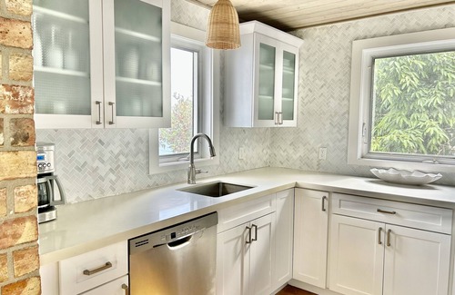 Estate La Vallee House | The Pearl At Cane Bay—Luxury One Bedroom Waterfront Home