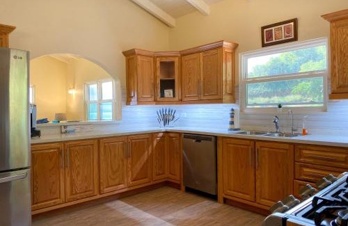 Cades Bay Villa | The Pearl - Spacious Air Conditioned 3BD, 2BTH Villa with Gorgeous Views