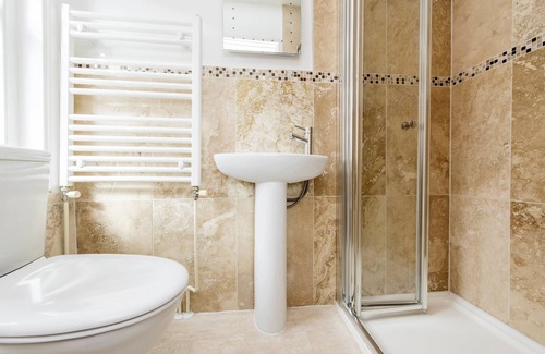 Weymouth Bed & Breakfast | The Pebbles - B&B