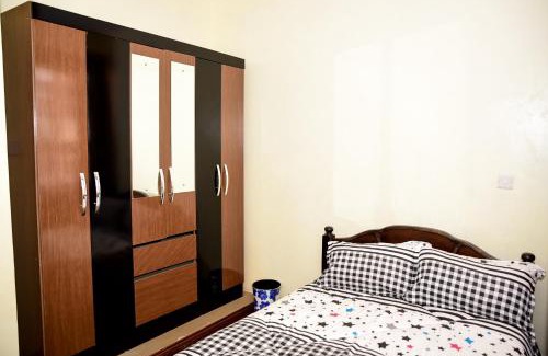 Meru Apartment | The Penthouse Furnished Suites