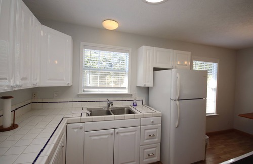 Spring Apartment | The Perch- 1 Bedroom garage apartment-2nd floor
