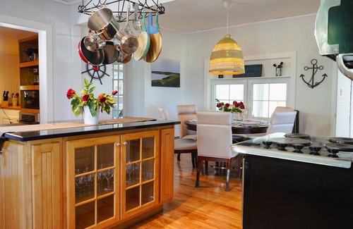 Inverness House | The perfect getaway home for families or large groups!