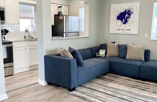Russells Point House | The Perfect Indian Lake Cozy Cottage Getaway