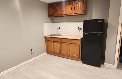 North Valley Stream House | The Perfect Place. 10 mins from JFK Airport,UBS , LIRR, Long Isl Shopping Center