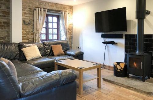 Cutthorpe House | The Pig Sty