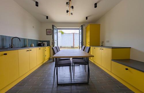 Castleisland House | The Piggery