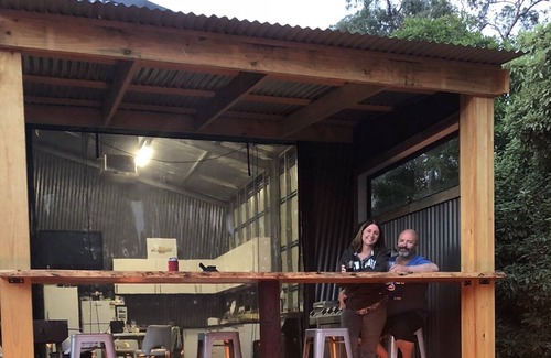 Coongulla House | THE PLACE TO BE FOR AN AWESOME HOLIDAY AT LAKE GLENMAGGIE. 5 mins from the lake