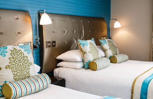 Pentrefelin Hotel | The Plough Rhosmaen