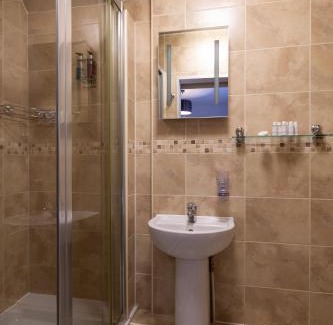South Warnborough Bed & Breakfast | The Poacher Inn