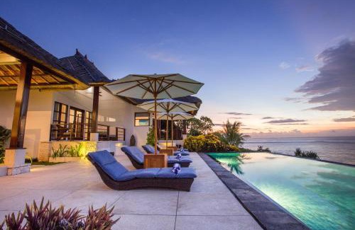 Mushroom Bay Resort | The Point Resort Lembongan