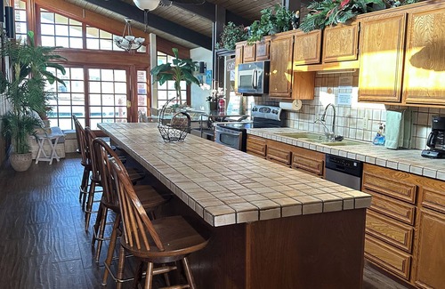 Moovalya Keys House | The Pointe- Waterfront Peninsula House in Moovalya Keys