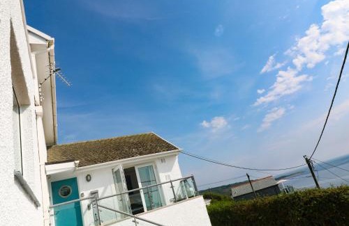 Coverack Apartment | The Poop Deck