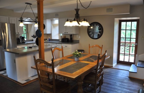 Middletown House | The Poplar Place at the foot of South Mountain!