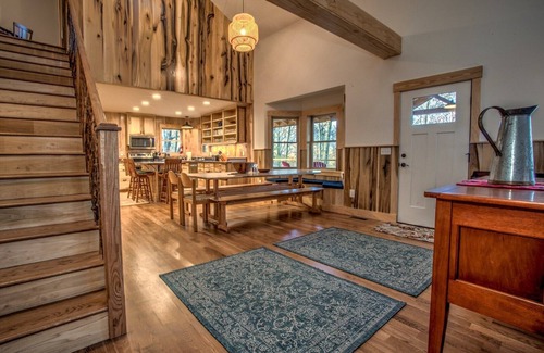 Gerton Cabin | The Poplars at Bearwallow Mountain | Two Combined Lodges| Pavilion for Weddings and Events