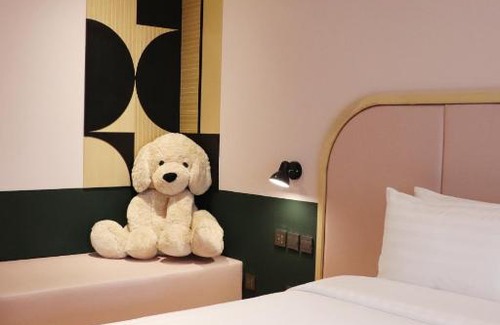 Thanon Phetchaburi Hotel | The Quarter Ratchathewi by UHG