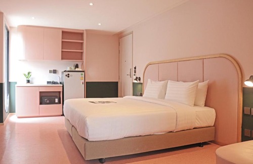 Thanon Phetchaburi Hotel | The Quarter Ratchathewi by UHG