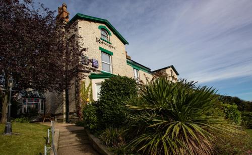 Scarborough Bed & Breakfast | The Raincliffe Hotel