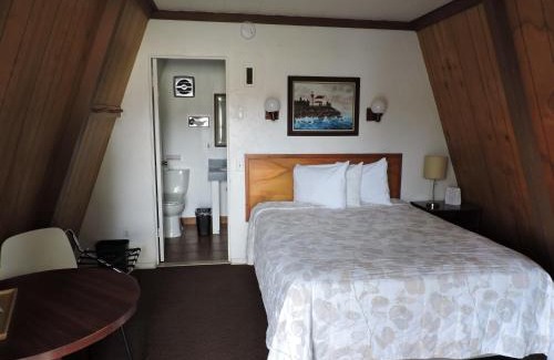 Rice Hill Hotel | The Ranch Motel
