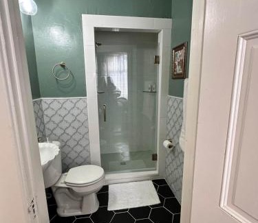 Guthrie House | The Redbud Room at The Judges Chambers