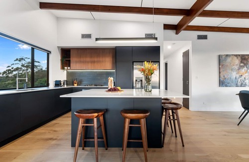 Booroobin Apartment | The Ridge at Maleny - The Executive Residence