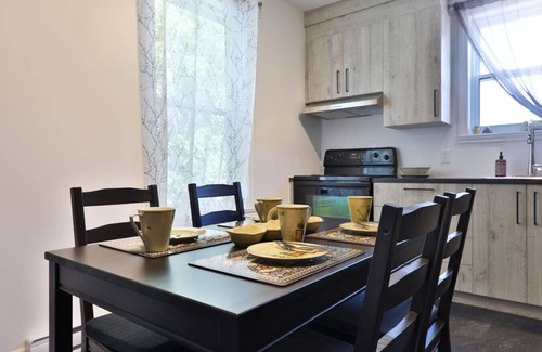 St. Jerome Apartment | The right door. 2 bedroom cozy apartment in the middle of Saint-Jérôme