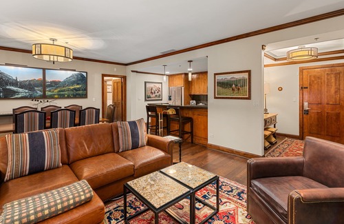 Aspen Condo | The Ritz-Carlton Club | Two-Bedroom Residence 8410, Ski-in & Ski-out Resort in Aspen Highlands