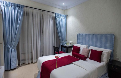 North Ridge Hotel | The Ritzz Exclusive Guest House