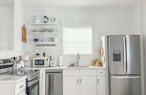 West Little River House | THE RIVER HOUSE MIAMI YOUR BACHELORTTE, EVENT, OR PHOTOSHOOT DESTINATION!n