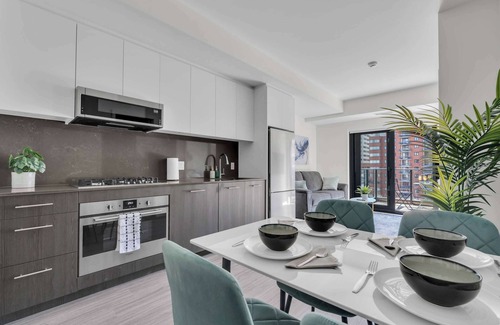 Eau Claire Apartment | The Riverlight Den DT | Comfort & Amazing City Views