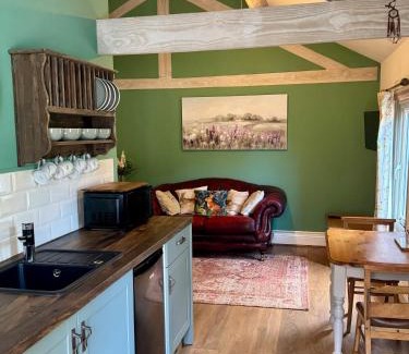 Kington Apartment | The Robin, Arrowwood Self Catering