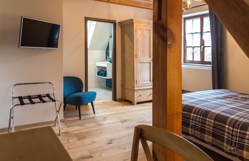 Ottrott Bed & Breakfast | The Romance room "chez Christine" in Ottrott at the foot of Mont-Saint-Odile