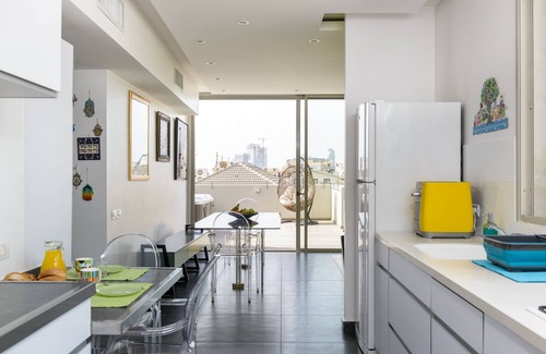 Tel Aviv Apartment | The ROOFTOP ! Solarium+Jacuzzi - ROTHSCHILD/AHAD HA’AM