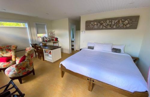 Woody Point Hotel | The Rooms at Woody Point