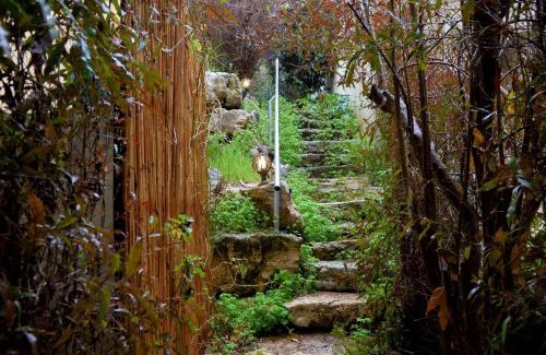 Kfar Vradim Cabin | The Rose Trail