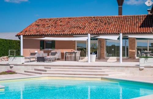 Cavarzere Apartment | The Roses House vicino Chioggia, Sottomarina e Venezia