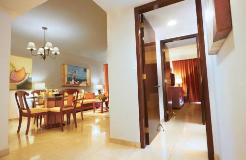 Zona Hotelera Resort | The Royal Cancun All Suites Resort