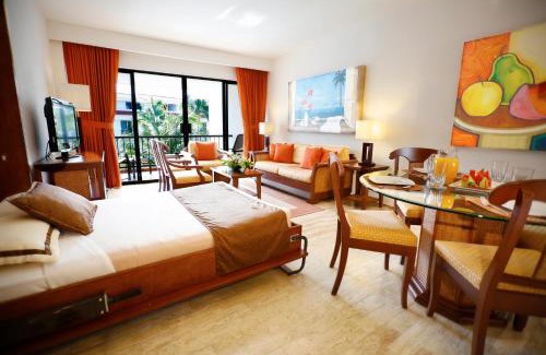 Zona Hotelera Resort | The Royal Cancun All Suites Resort