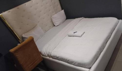 Mosogar Hotel | The Royal Hotel