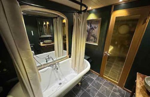 Staines Boat Rental | The Royal Marina Escape!