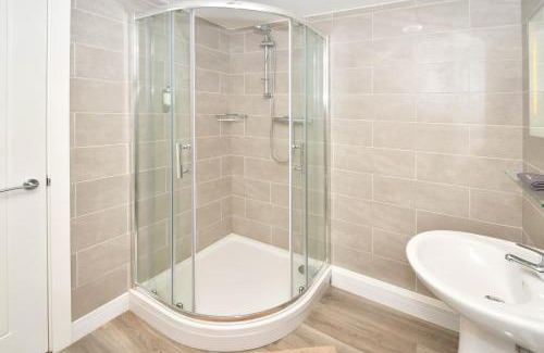 Biddulph House | The Royal Oak