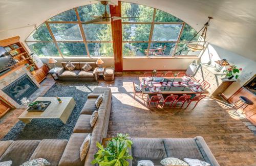 Whistler Village Apartment | The Royal Suite - Village Penthouse, Private Hot Tub with Mountain Views