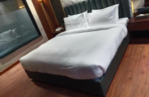 Rohtak Hotel | The Royal Velvet Hotel & Resort