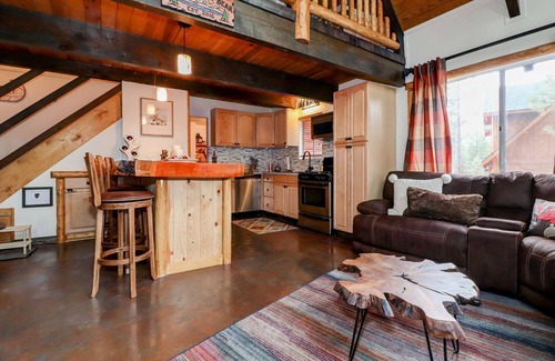 Fox Farm Cabin | The Rusthy Bear by Destination Big Bear : Luxury! Internet! Great Central Location! Propane BBQ!
