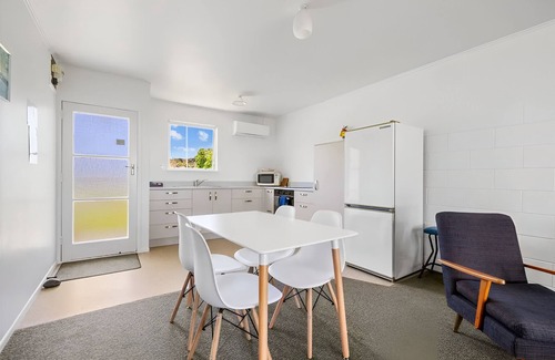 Tutukaka Hotel | The Sands Motel