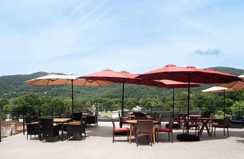 White Sulphur Springs Hotel | The Schoolhouse Hotel, Trademark Collection by Wyndham