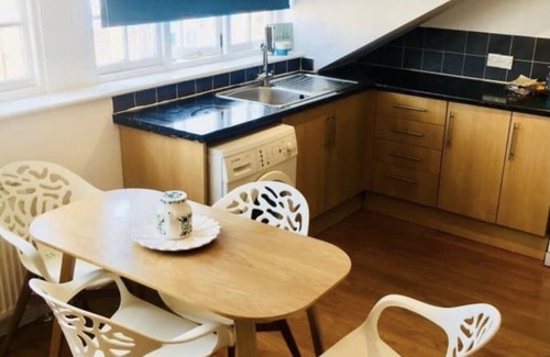 Scarborough Apartment | The Seahorses, Lovely Spacious Apartment