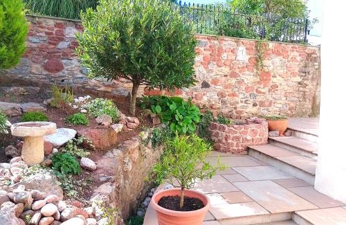 Shaldon House | The Secret Well