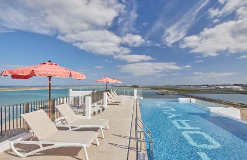 Tomigusuku Hotel | THE SENAGAJIMA STORYLINE